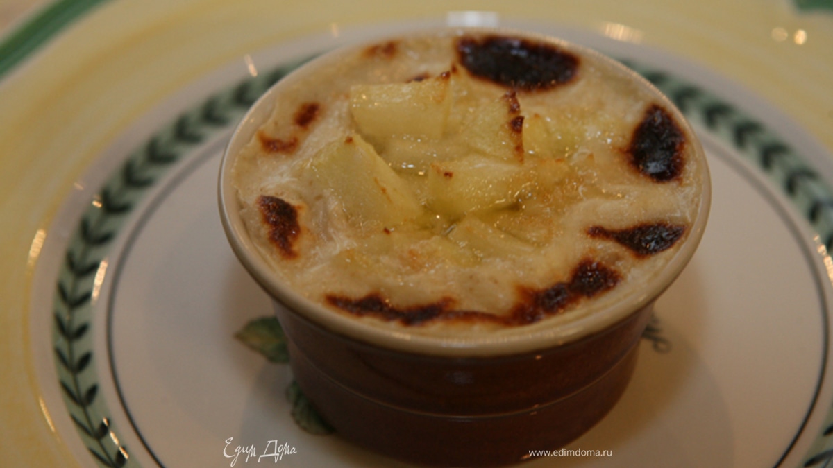 Крем-карамель из геркулеса с запеченными яблоками