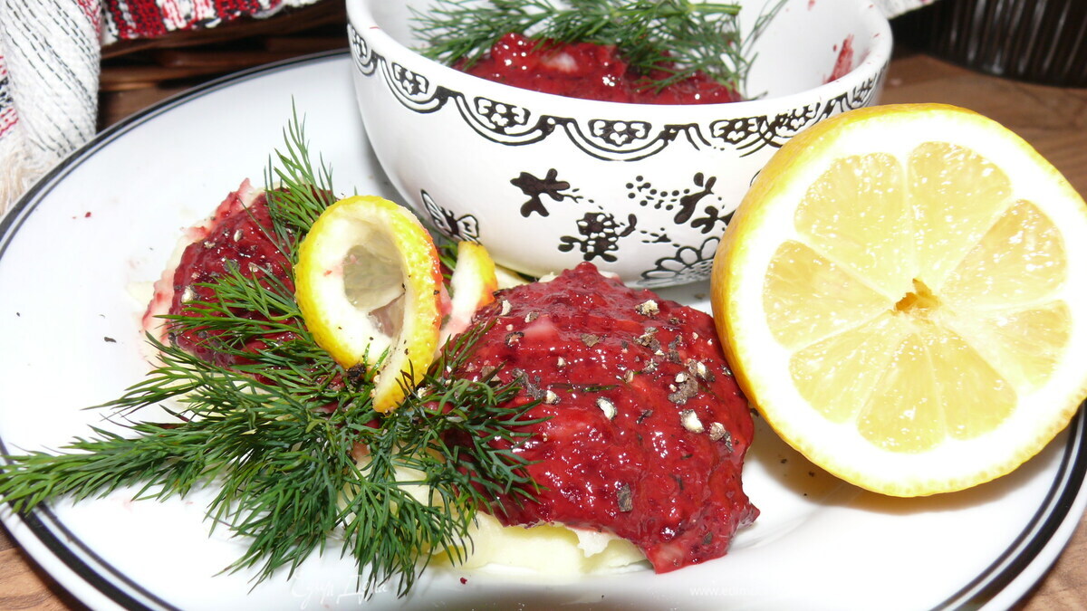 Селедочный мусс со свеклой