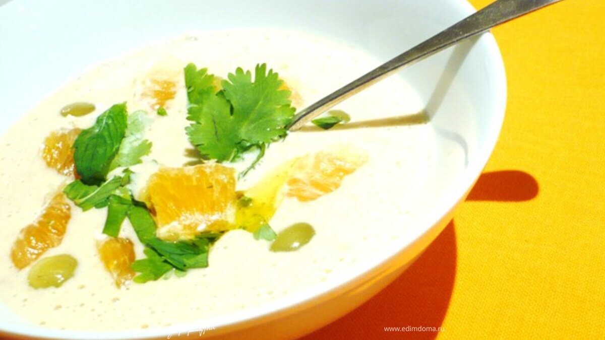 Миндальный суп с чиабаттой