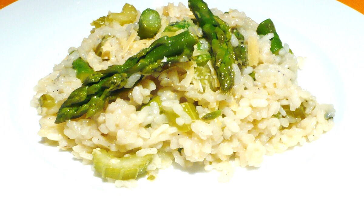 Ризотто со спаржей и сельдереем