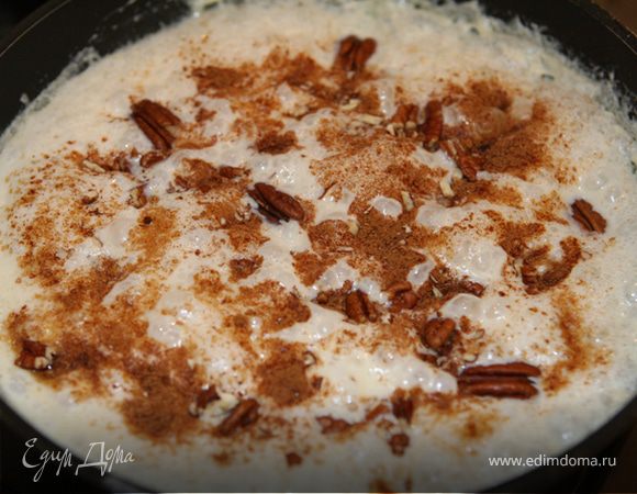 Рисовая каша с корицей и орехами пекан