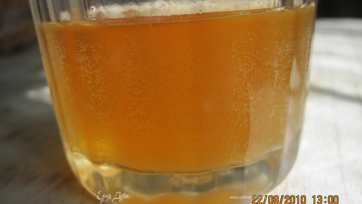 Домашний квас из черного хлеба