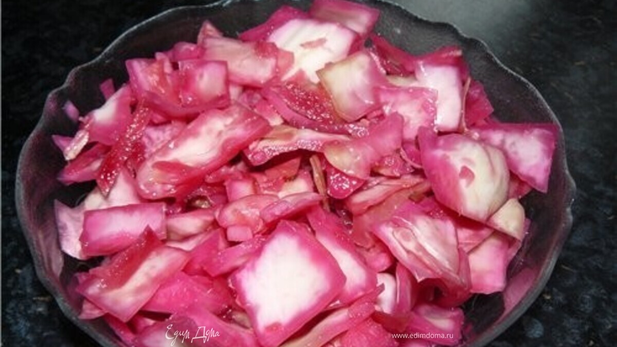 Квашеная капуста со свеклой