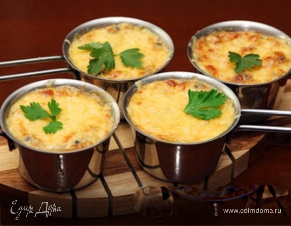 Жюльен с шампиньонами Жюльен с шампиньонами