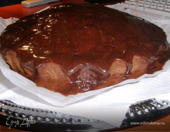 Шоколадный кекс с глазурью
