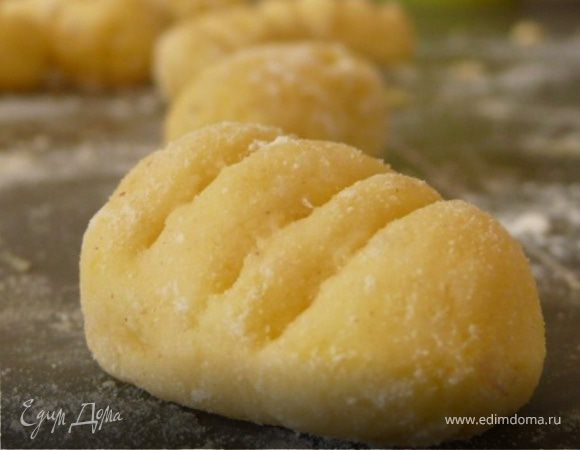 Картофельные ньокки с сыром горгонзола Картофельные ньокки с сыром горгонзола