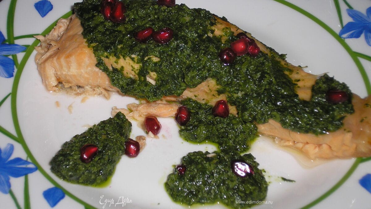 Сёмга под шпинатным соусом