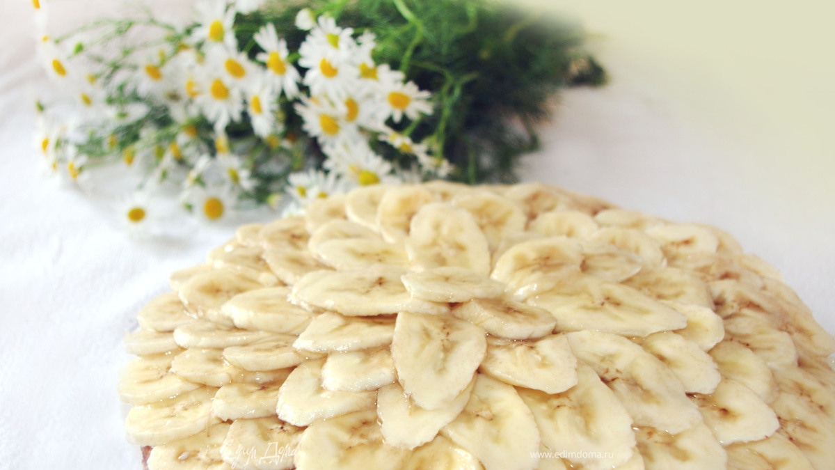 Банановый пирог с ванильным пудинговым кремом