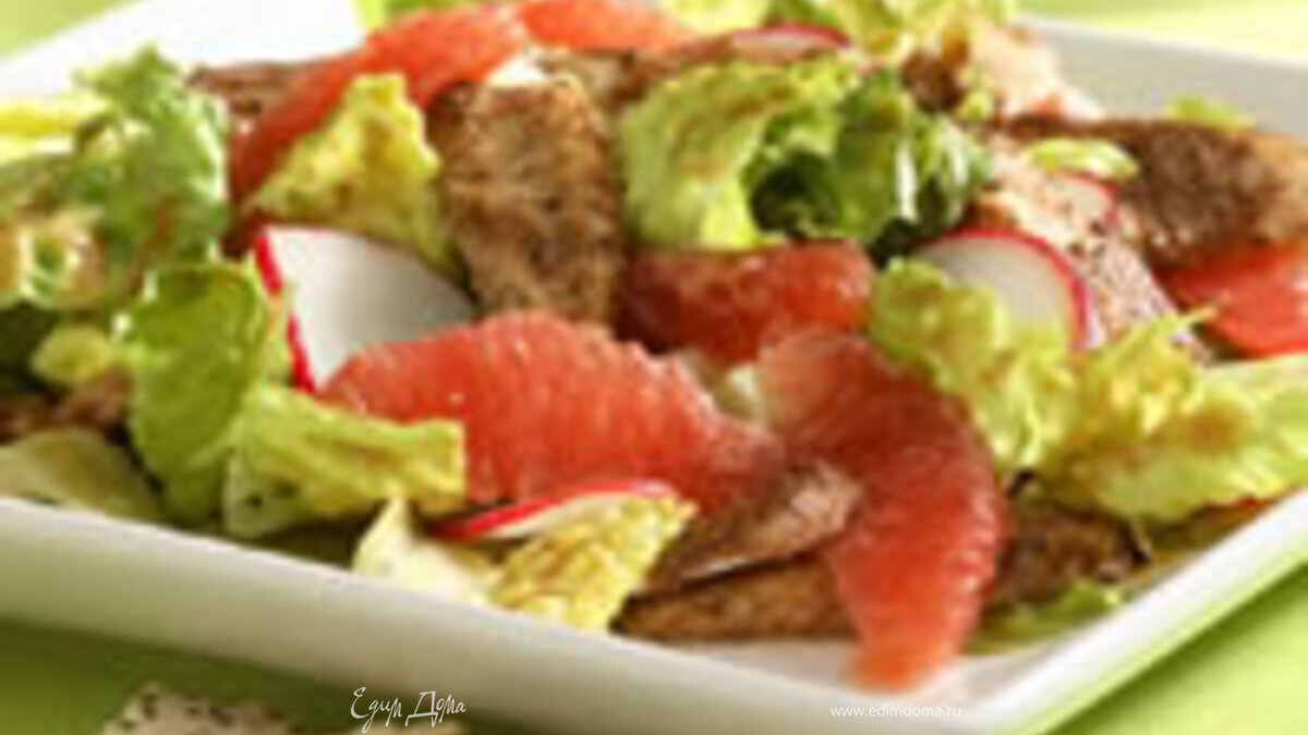 Салат Сатэй из курицы и грейпфрукта