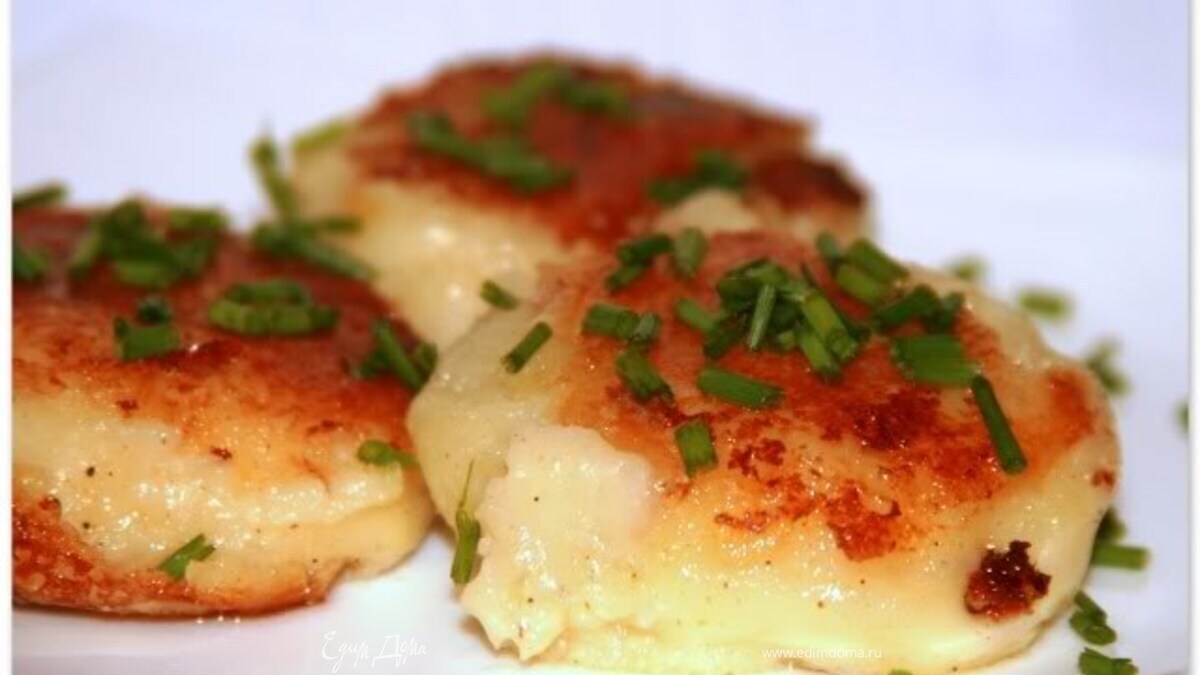 Картофельные котлетки с чеддером