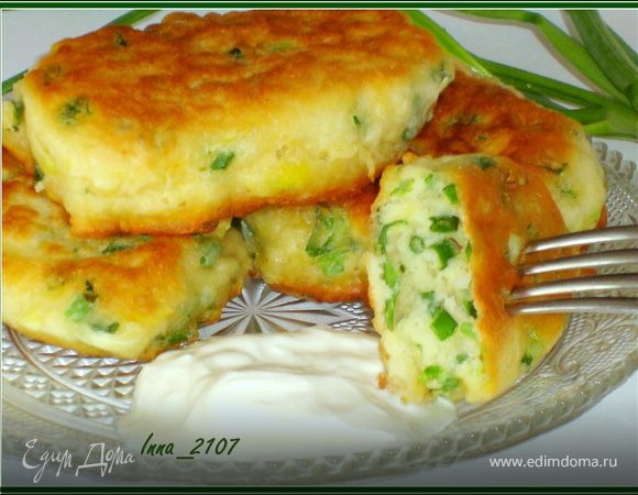 Оладьи на кефире с зеленым луком Оладьи на кефире с зеленым луком