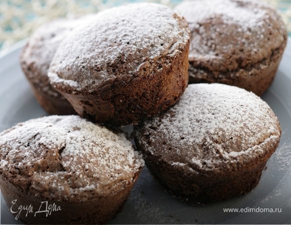 Шоколадные кексы с вишней