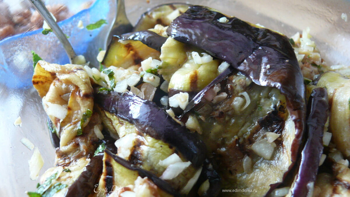 Баклажаны в орехово-мятном маринаде