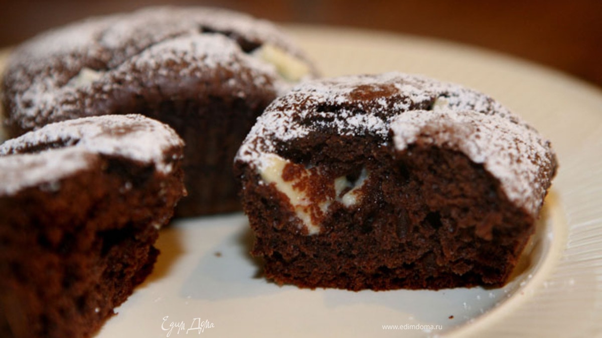  Кофейные маффины с черным и белым шоколадом 