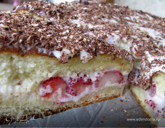 Бисквитный торт со сметанным кремом Бисквитный торт со сметанным кремом