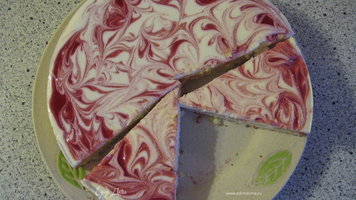 Чизкейк с клубникой