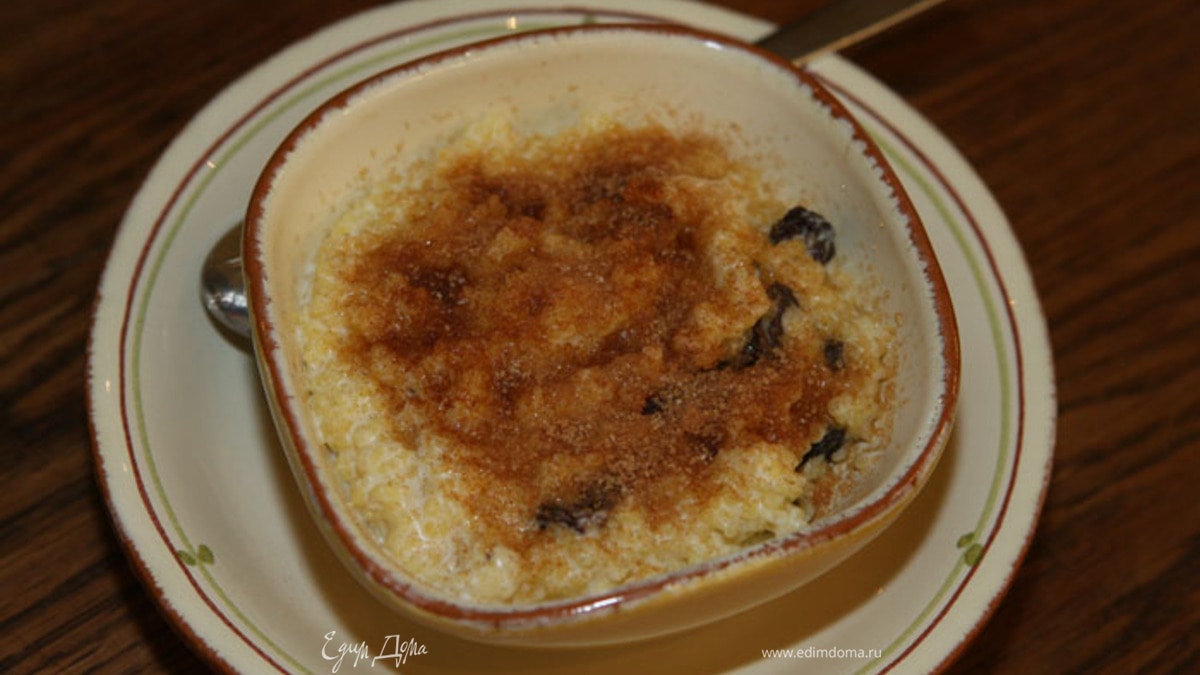 Пшенная каша с изюмом и корицей