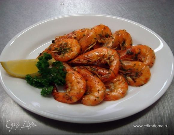 Креветки, обжаренные с зеленью