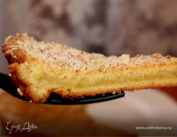 Яблочный пирог с миндалем Яблочный пирог с миндалем