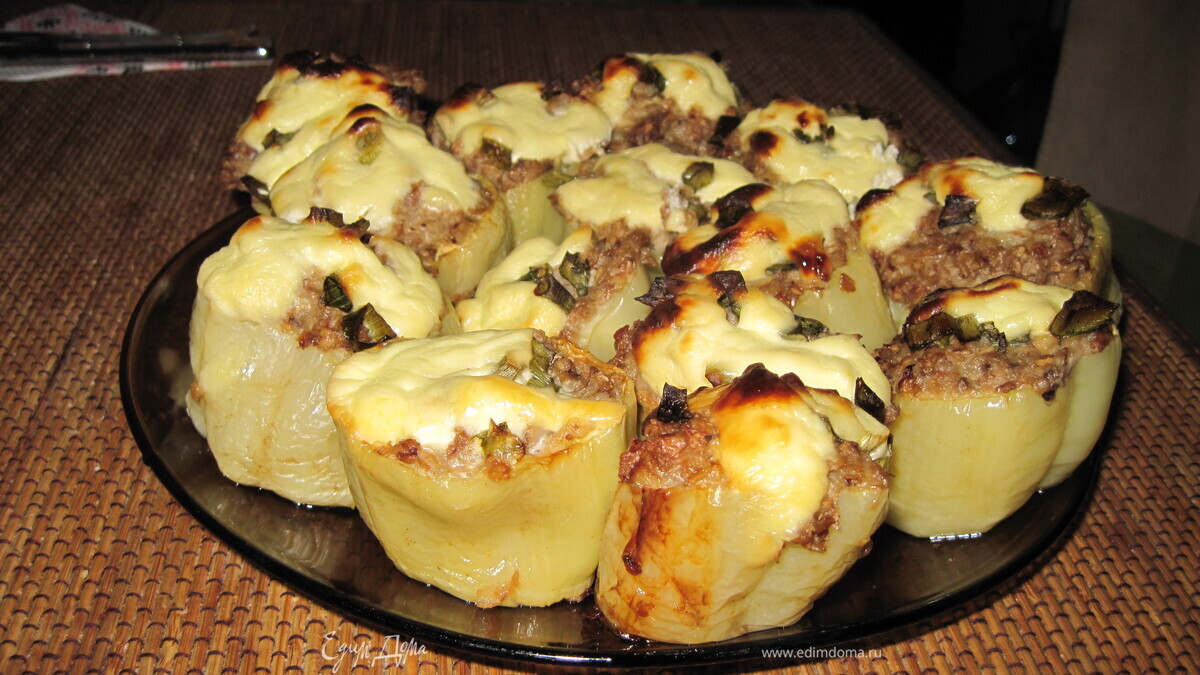 Фаршированный перец запеченный