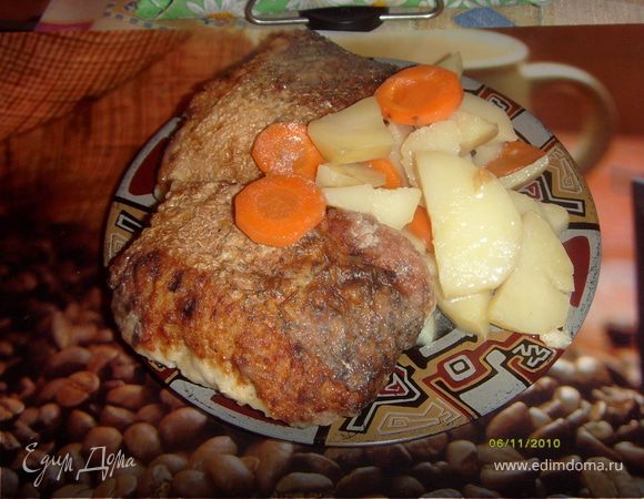Щука фаршированная, рыбные котлеты тушенные с картофелем