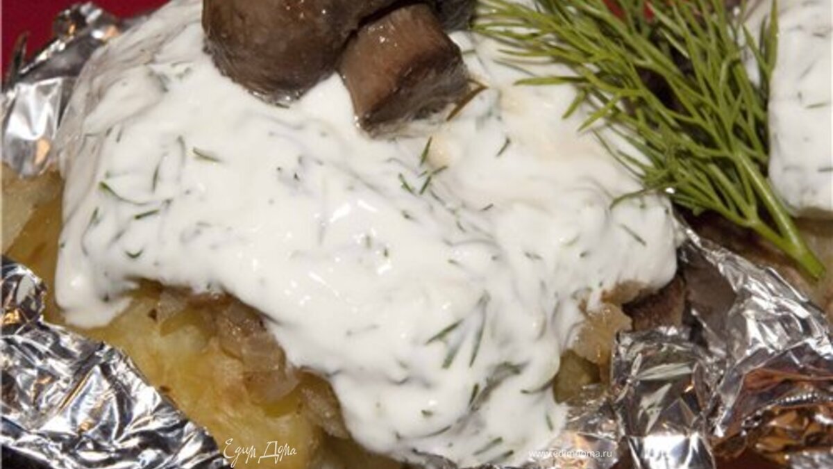 Молодой картофель, запеченный в фольге