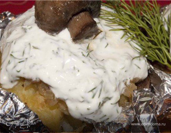 Молодой  картофель, запеченный в фольге