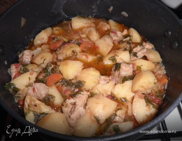 Свинина, тушеная в пиве с картофелем Свинина, тушеная в пиве с картофелем