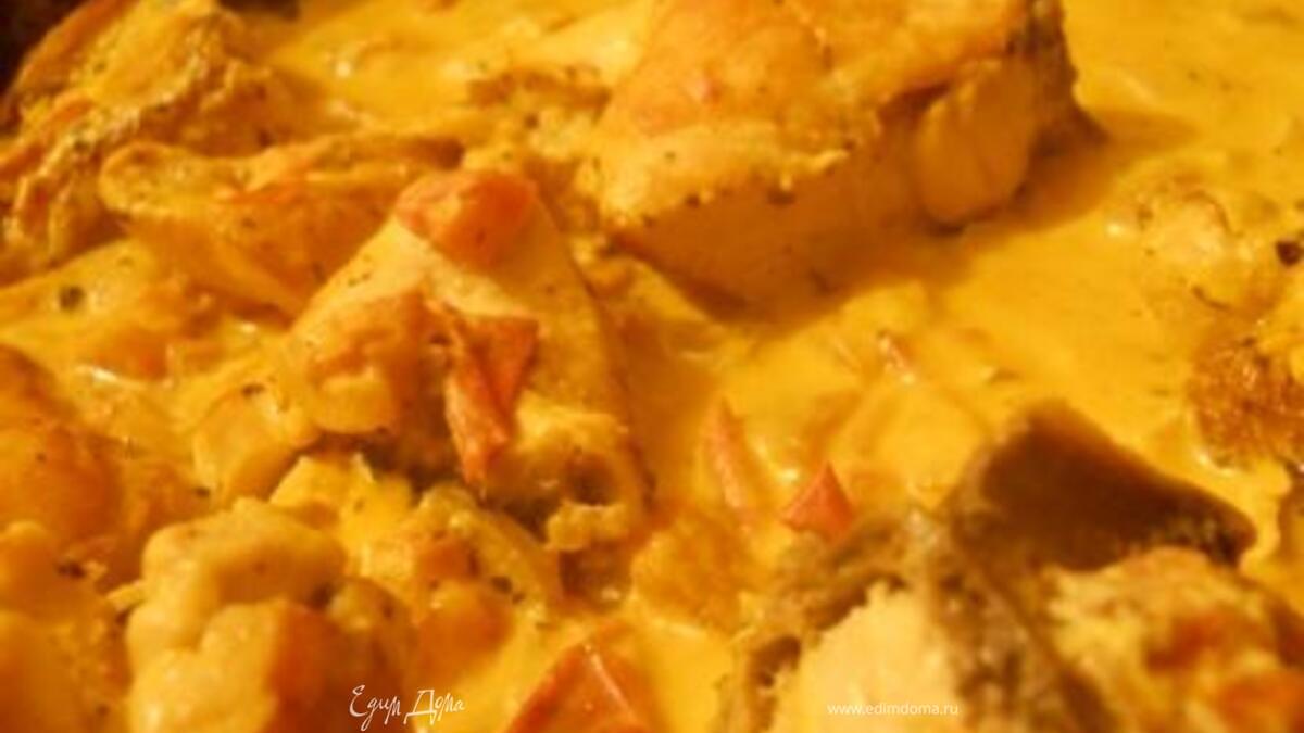 Куриные грудки карри в томатно-сметанном соусе