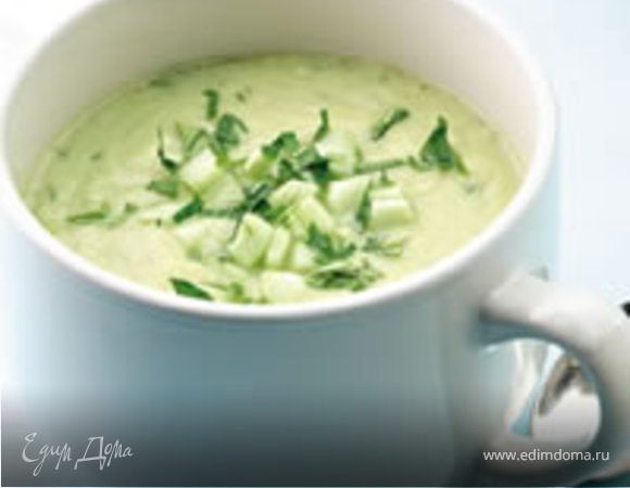 Летний суп с огурцом и авокадо