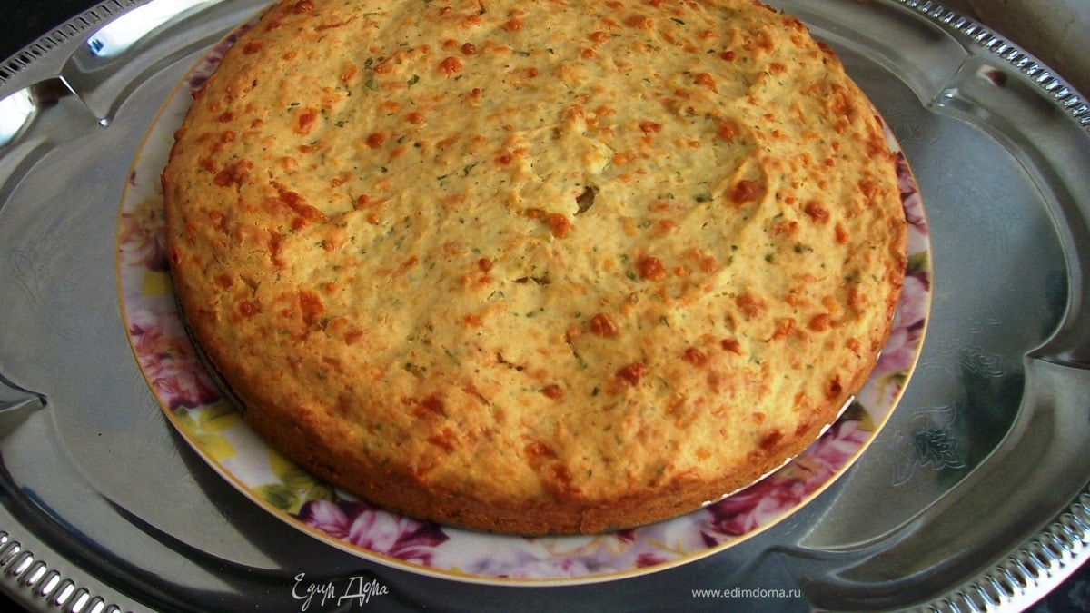 Пирог сырный с курицей