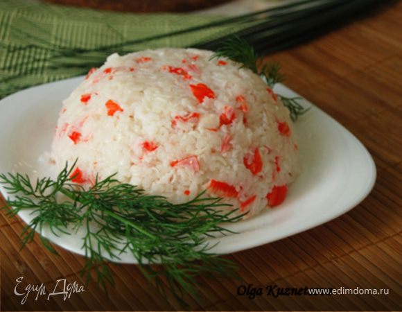 Рис с крабовыми палочками