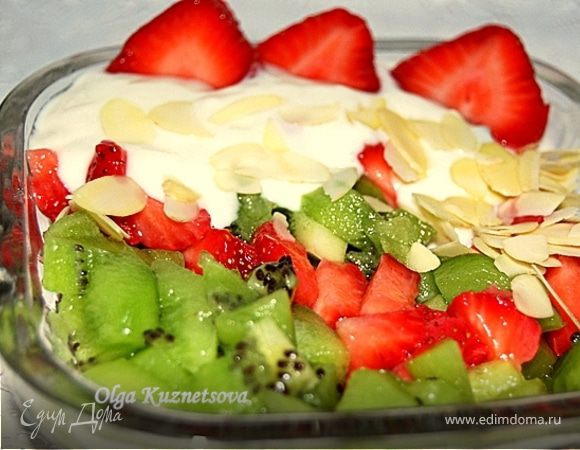 Десерт из киви и клубники