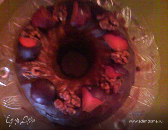 Ореховый пирог со сливами в шоколаде Ореховый пирог со сливами в шоколаде