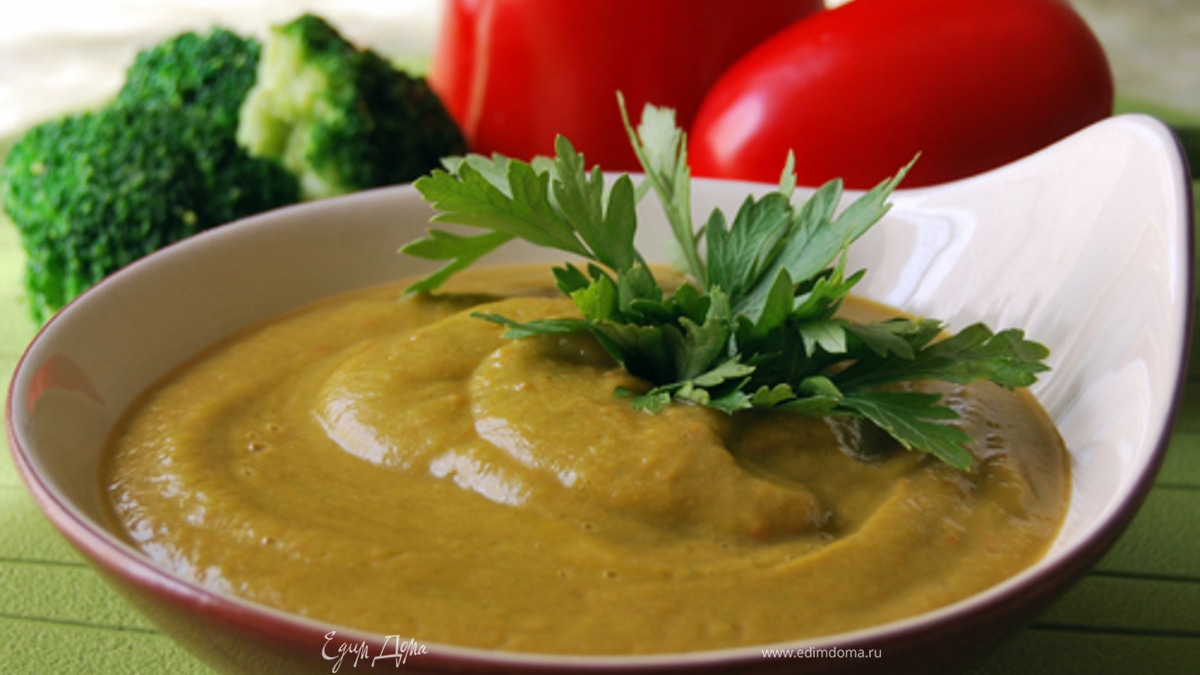 Суп-пюре из брокколи и красного перца