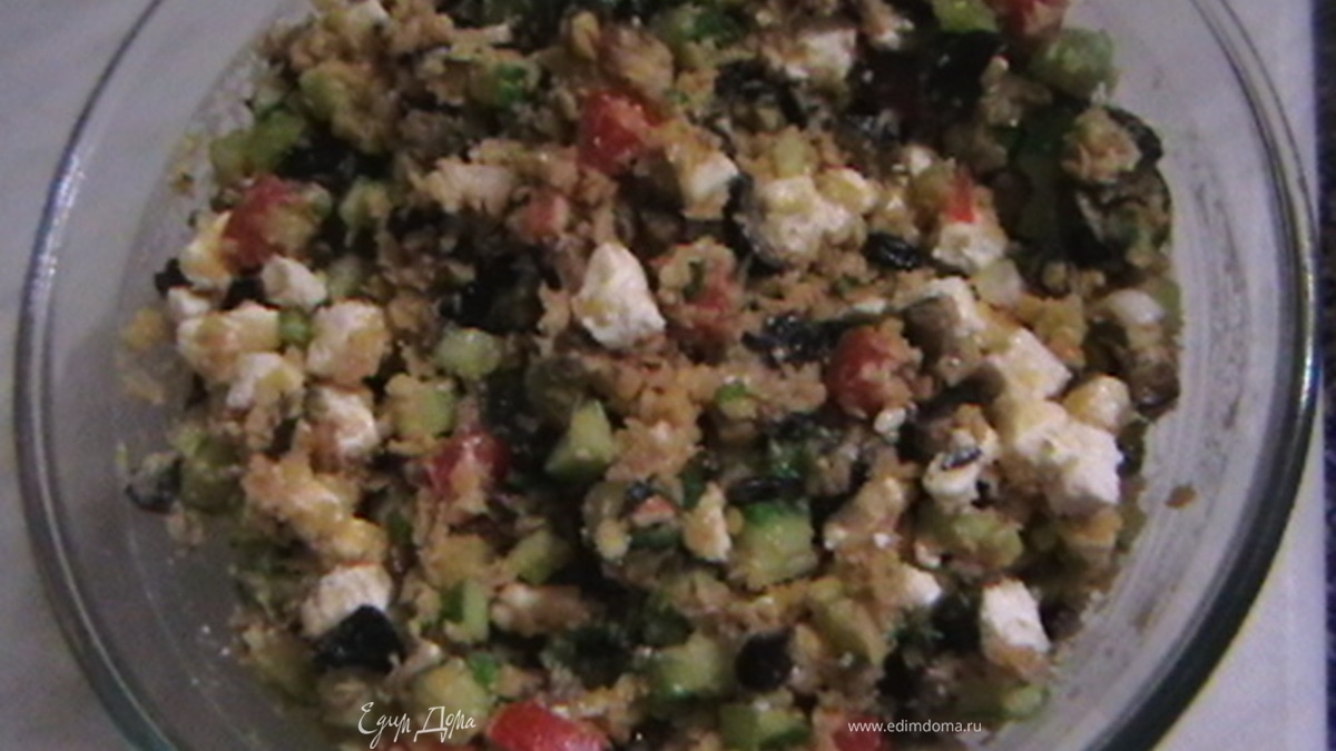 Cалат из чечевицы с сыром фета
