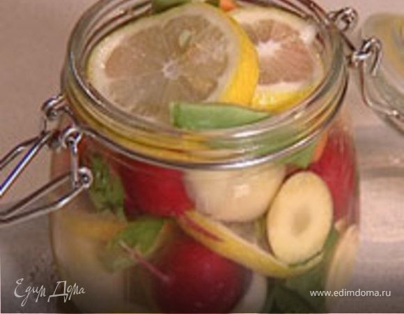 Маринованное ассорти из летних овощей