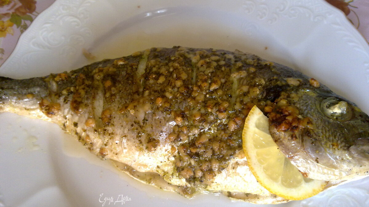 Дорада с сырно - базиликовой корочкой