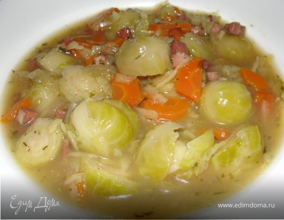 Айнтопф  с брюссельской капустой и беконом