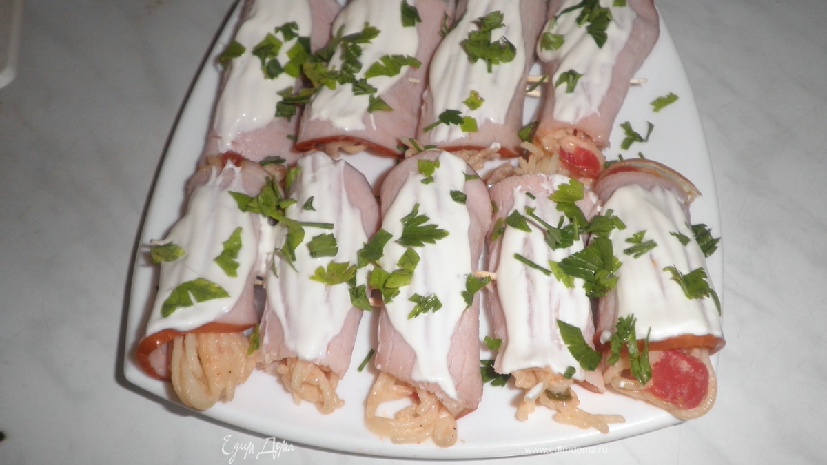 Спагетти в ветчине