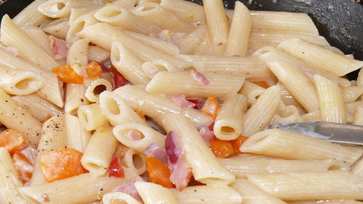 Пенне карбонара с тыквой