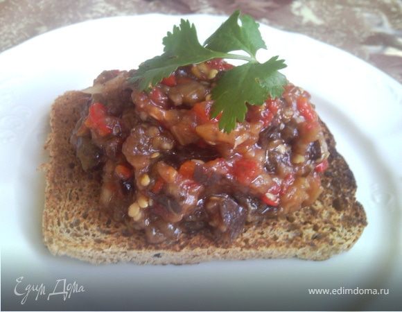 Баклажанная икра из запеченных овощей Баклажанная икра из запеченных овощей