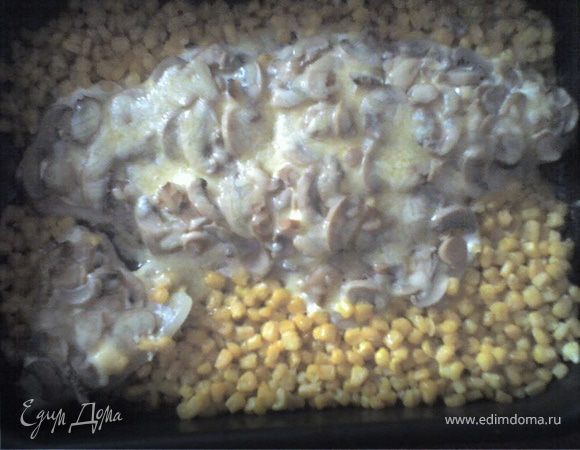 Филе рыбы, запеченное с грибами и кукурузой Филе рыбы, запеченное с грибами и кукурузой