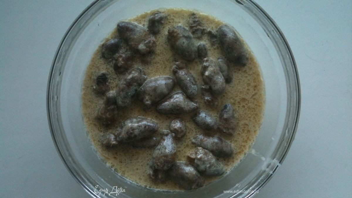 Куриные сердца, тушеные в сметане