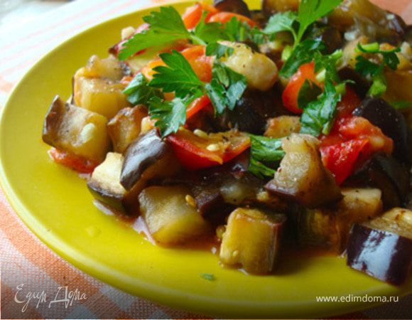 Соте из баклажан со сливами