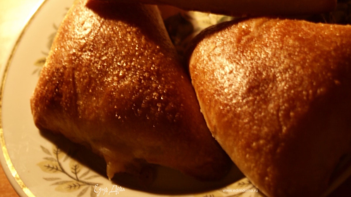 Пирожки с курицей и сыром
