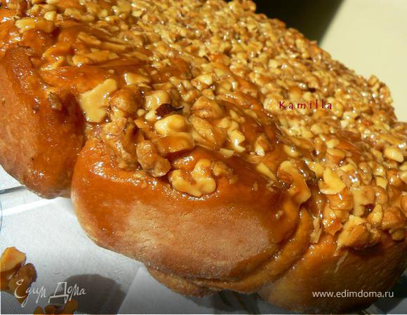 Булочки с корицей и грецкими орехами Булочки с корицей и грецкими орехами