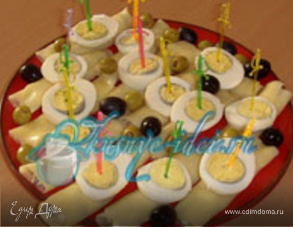 Рулетики из сыра с шампиньонами Рулетики из сыра с шампиньонами