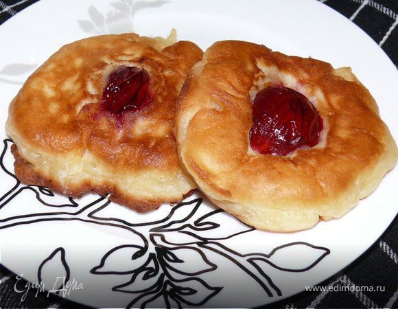 Оладьи со сливами Оладьи со сливами