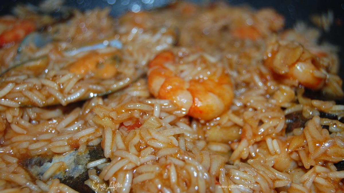 Рис с креветками, мидиями и соусом терияки